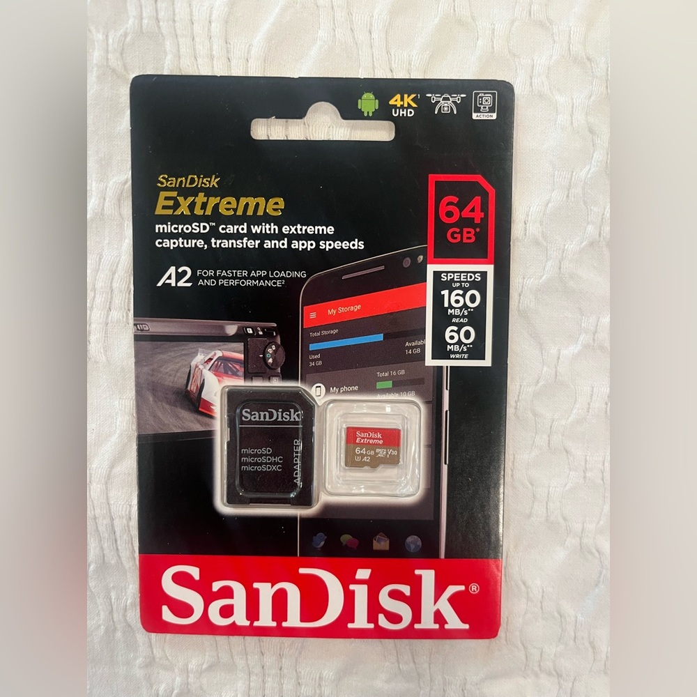 SanDisk Extreme microsSD card - 64 GB